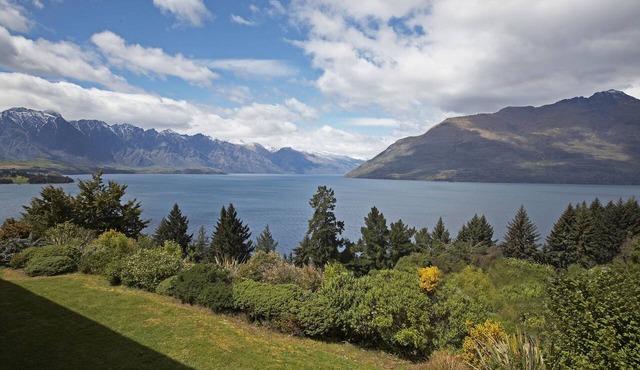 Mercure Queenstown Resort in Queenstown