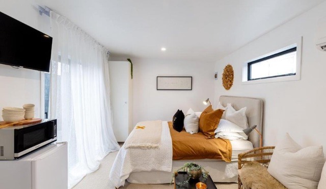 merivale separate studio in Christchurch