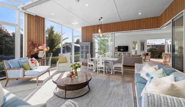 Metro Haven to Luxury on Lemon in New Plymouth