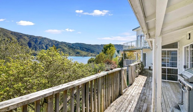 Millard House - Marlborough Sounds in Linkwater