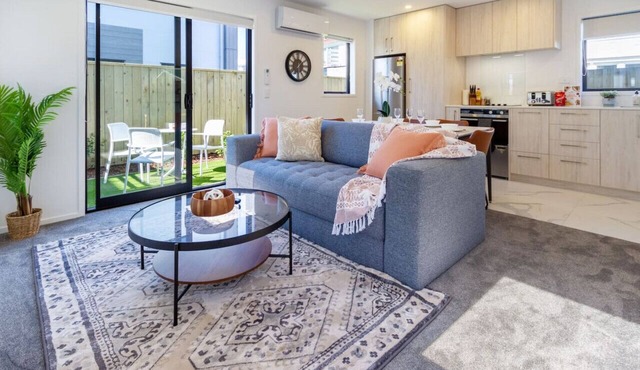New Brighton Beachside Stay | Near He Puna Pool in Christchurch
