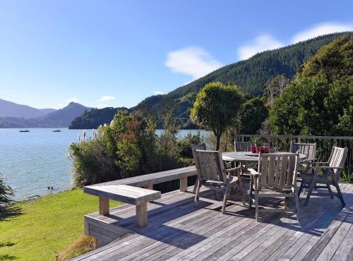 Ngaire's Haven - Mahau Sound Holiday Home in Moetapu Bay