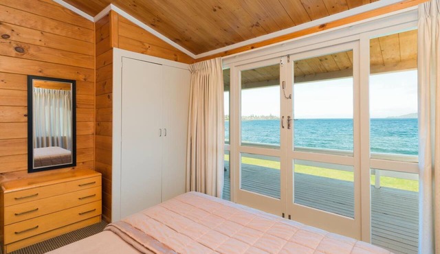 Oasis Beach Motel in Taupo