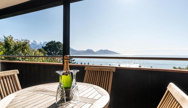 Ocean View Retreat The Gallery Kaikoura in Kaikoura
