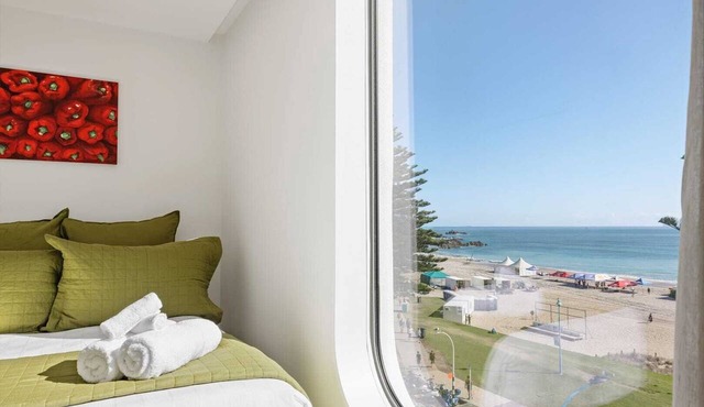 Oceanside Bliss Absolute Beachfront Stunning Views