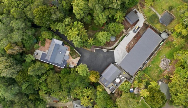 Okere Bush Retreat - Sauna Spa Sleeps 8 in Rotorua