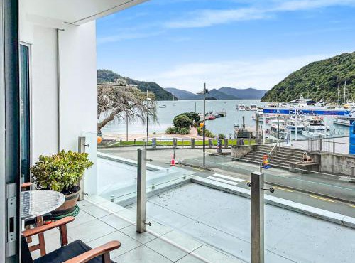 Oxleys 205 one bedroom with sea views in Picton