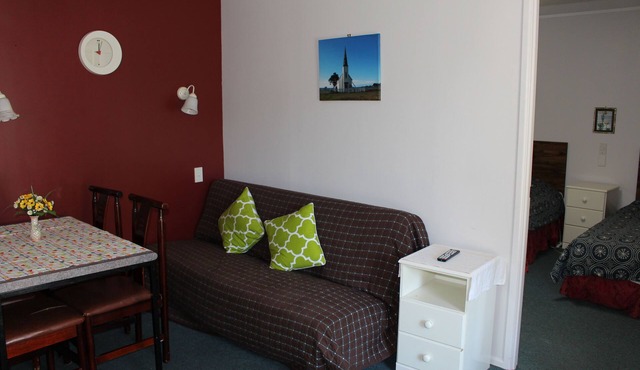 Papakura Pioneer Motor Lodge and Motel