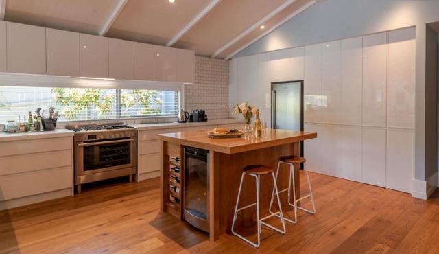 Paradise Palms - Akaroa Holiday Apartment in Akaroa
