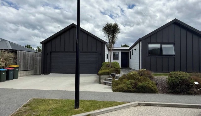 Peppercorn Paradise in Queenstown