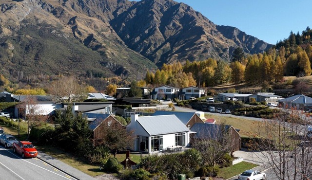 Perfect for families, this spacious home with spa pool is perfect for relaxation or adventure. in Queenstown