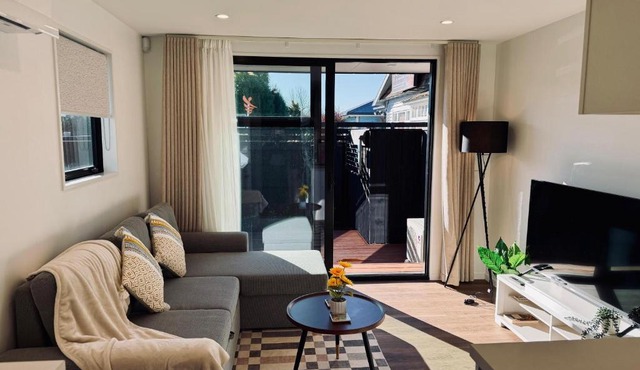 Premium location - CBD & Hagley park in Christchurch