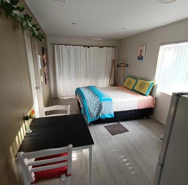 Private Studio with self check-in, Ensuite, WIFI & Kitchenette