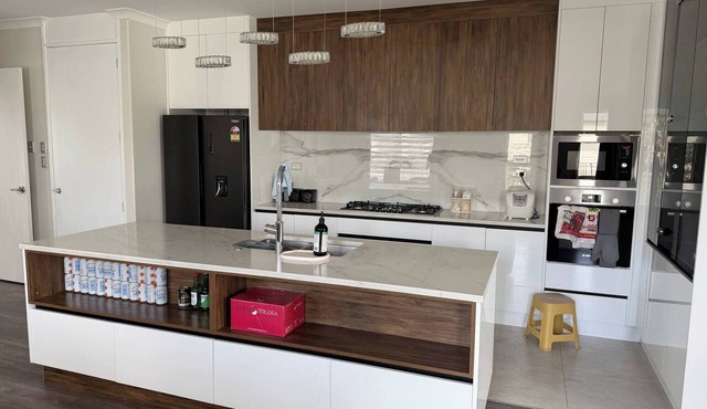 Private wonderful 6 Bedroom House in Flatbush in Auckland