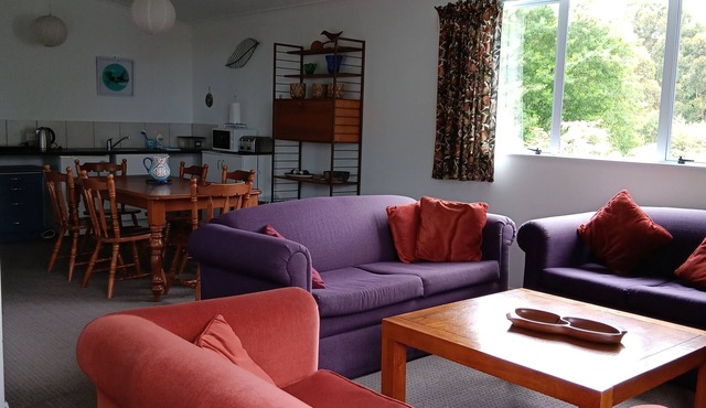 Purple Hen Country Lodge