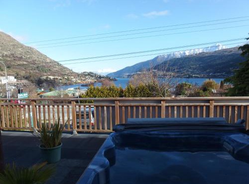 QT Airport Accommodation in Queenstown