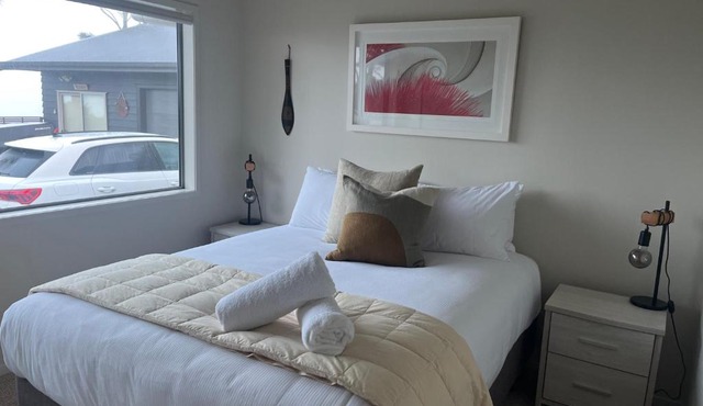 RAGLAN - FULLY self contained 1 bedroom in Hamilton