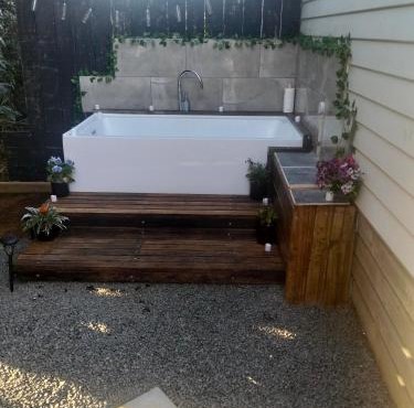 Raglan park rest and stay cabins - Private studio