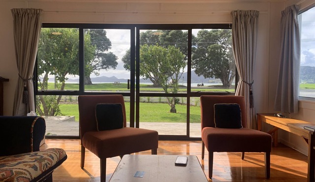 Relax Swim Boat Fish Explore at our classic family friendly kiwi beach bach
