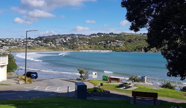 Relaxing Beach Side House in Porirua