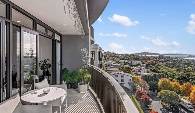 Resort-Style Apartment in the Heart of Newmarket in Remuera