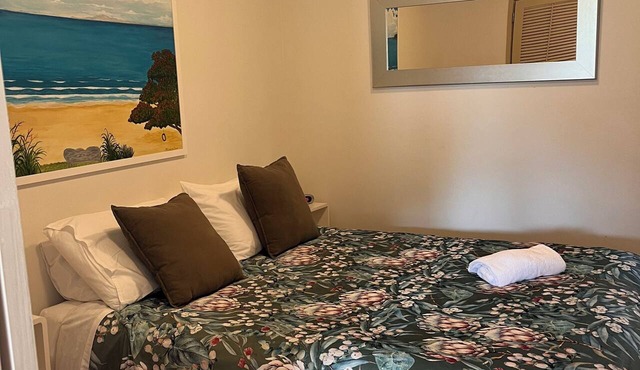 Romantic Beach Getaway in Waiheke Island