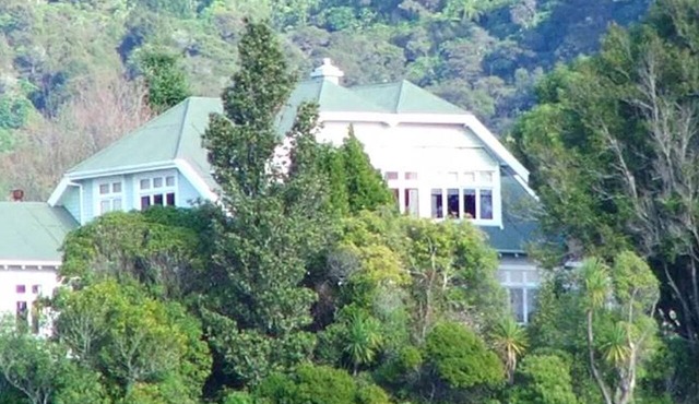 Romantic Getaway in Historic Bed and Breakfast near Tasman Bay, South Island in Nelson