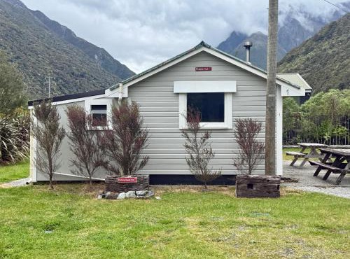 Rustic Alpine Hut Simple Mountain Comfort by Road and Rail in Otira