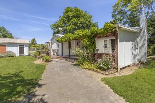 Sanctuary Cottage