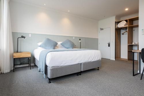 Sands of Kawhia Hotel