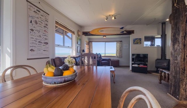 Seascape at Bay View in Napier
