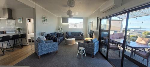 Seascape Retreat in Riverton