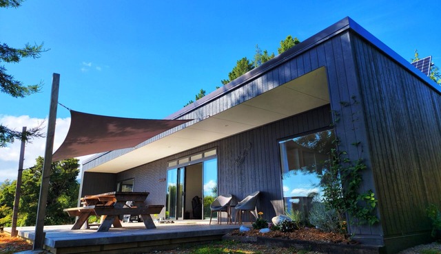 Self sufficient house powered by the sun. in Karamea