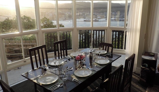 Sensational Views, 2 Car Parks, Close to Everything