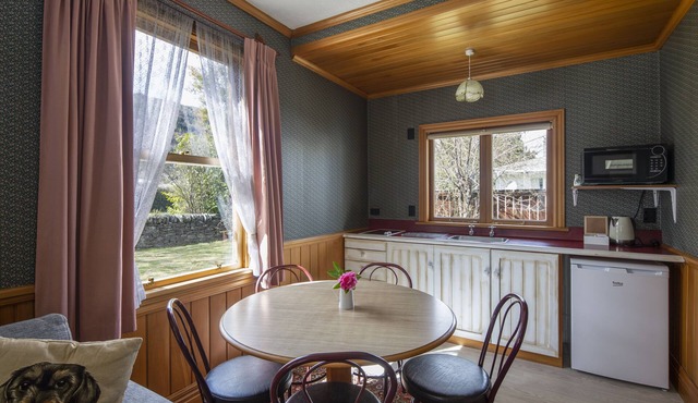 Settlers Cottage Motel in Arrowtown