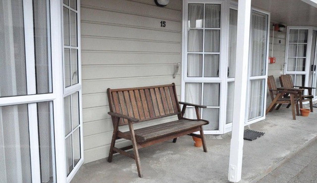 Settlers Motor Lodge