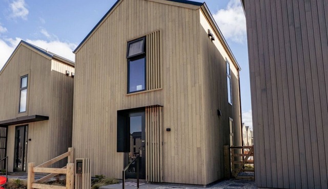 Ski Villa with Carpark 29, As Central as It Gets! in Queenstown