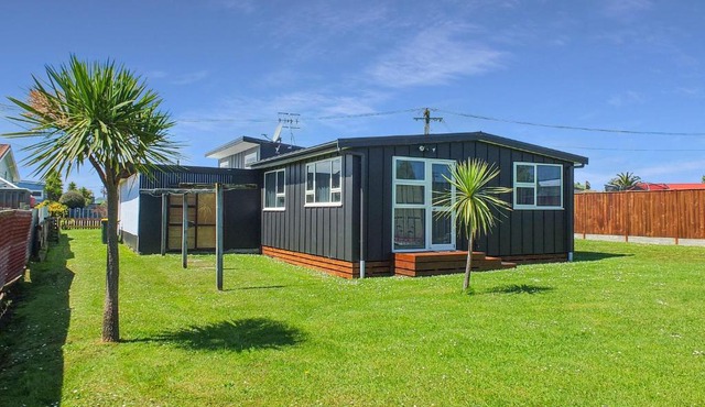 Snapper Bach - Foxton Beach Holiday Home