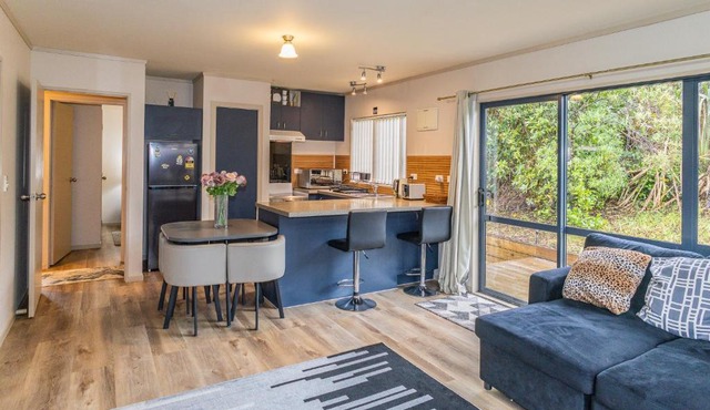 Snow Retreat - Waimarino Holiday Home