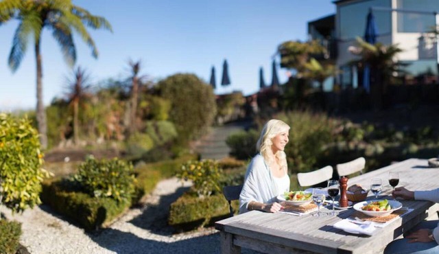 Solitaire Lodge