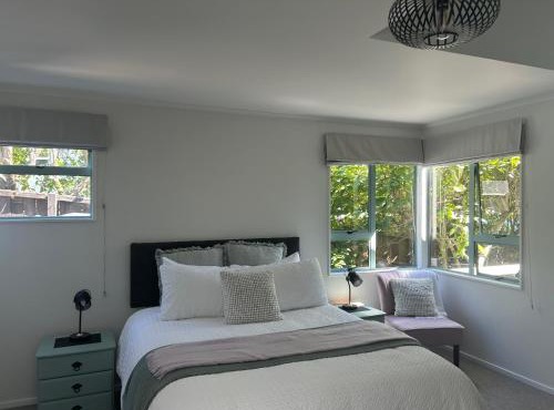 Spacious Private Guest Suite - Walk to Havelock North Village in Havelock North
