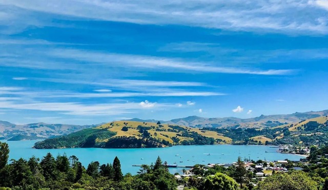 Stunning Akaroa Harbour Views | Private 2BR Retreat in Akaroa