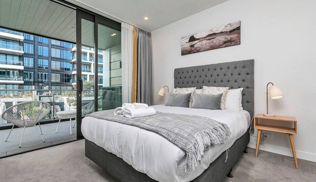 Stylish 2Bed Free Parking Wynyard Quarter
