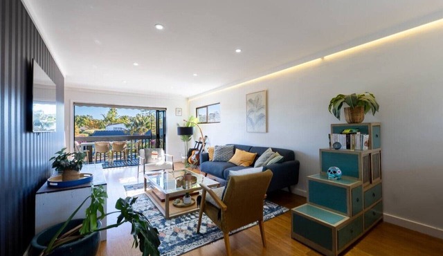 Sweet 3 Bedroom Elegant House in Northcote