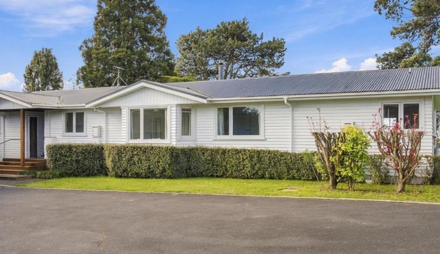 Tauranga Home - Swimming spapool in Omanawa