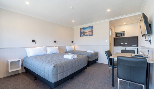Te Anau Top 10 Holiday Park in Te Anau