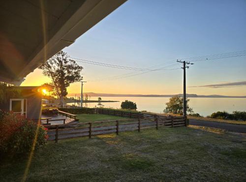 Te Moe - Lake Taupo Holiday Home in Tauranga Taupo