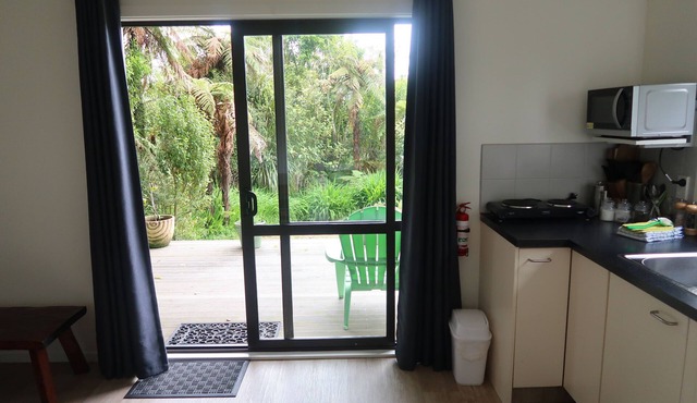 Te Nikau Retreat - Hostel in Te Miko