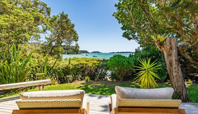 Te Uenga - Parekura Bay Holiday Home in Rawhiti