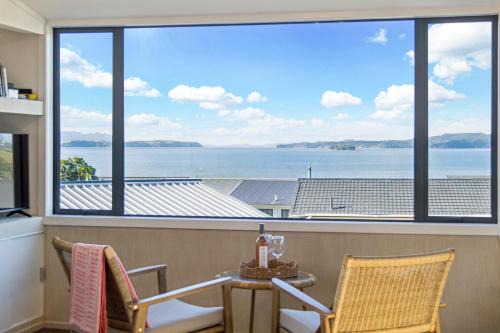 The Bay House - Matakana Holiday Home
